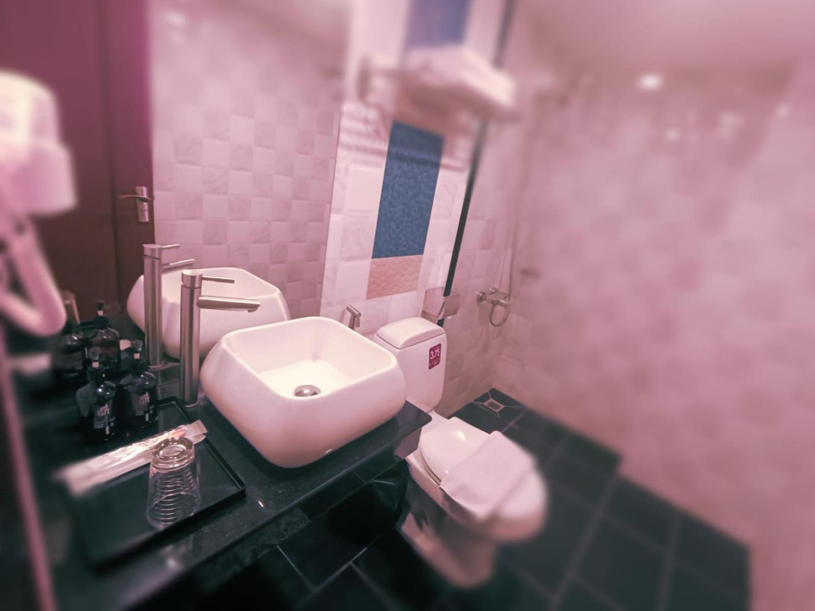De Hotel Phnom Penh Luaran gambar