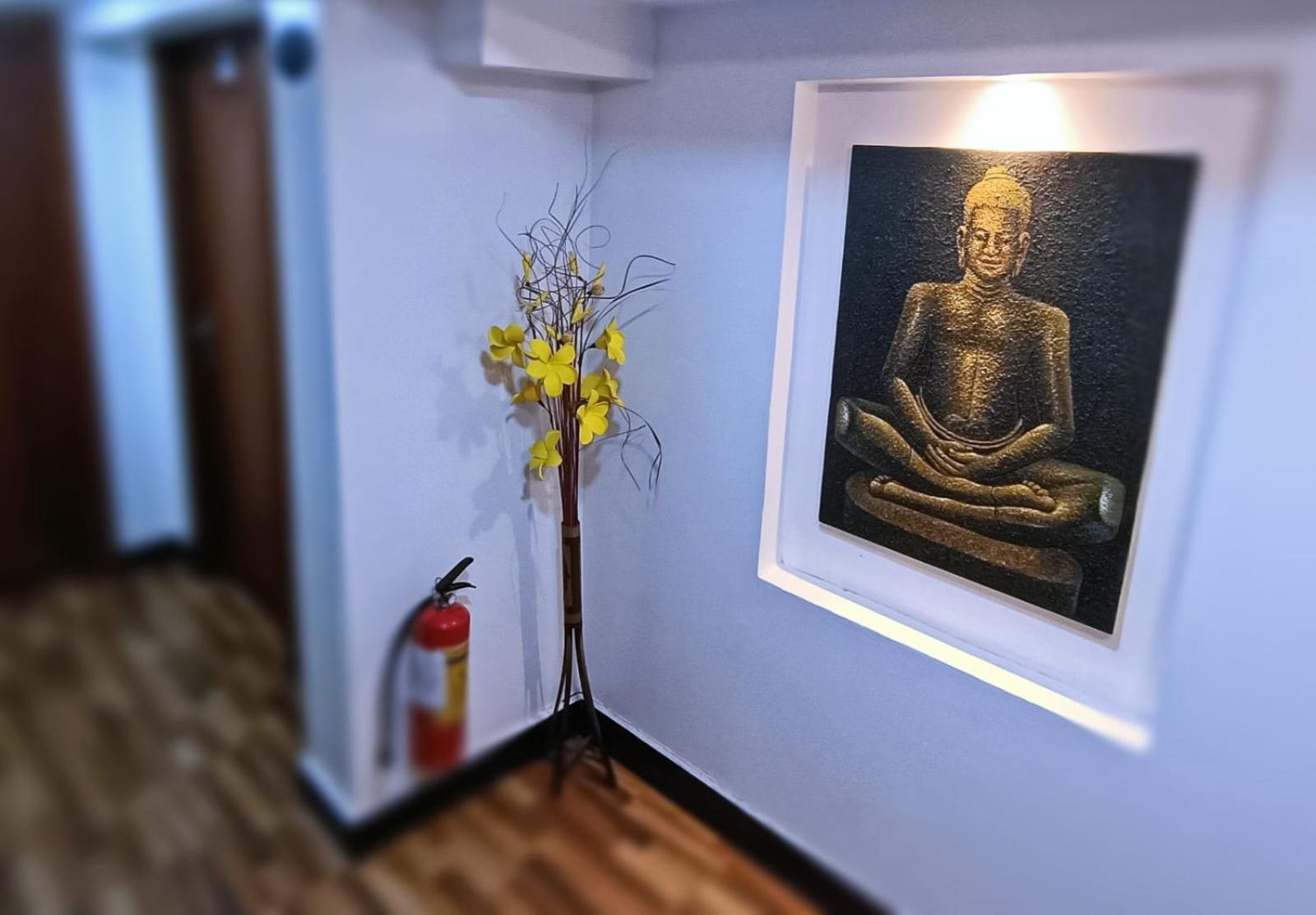 De Hotel Phnom Penh Luaran gambar