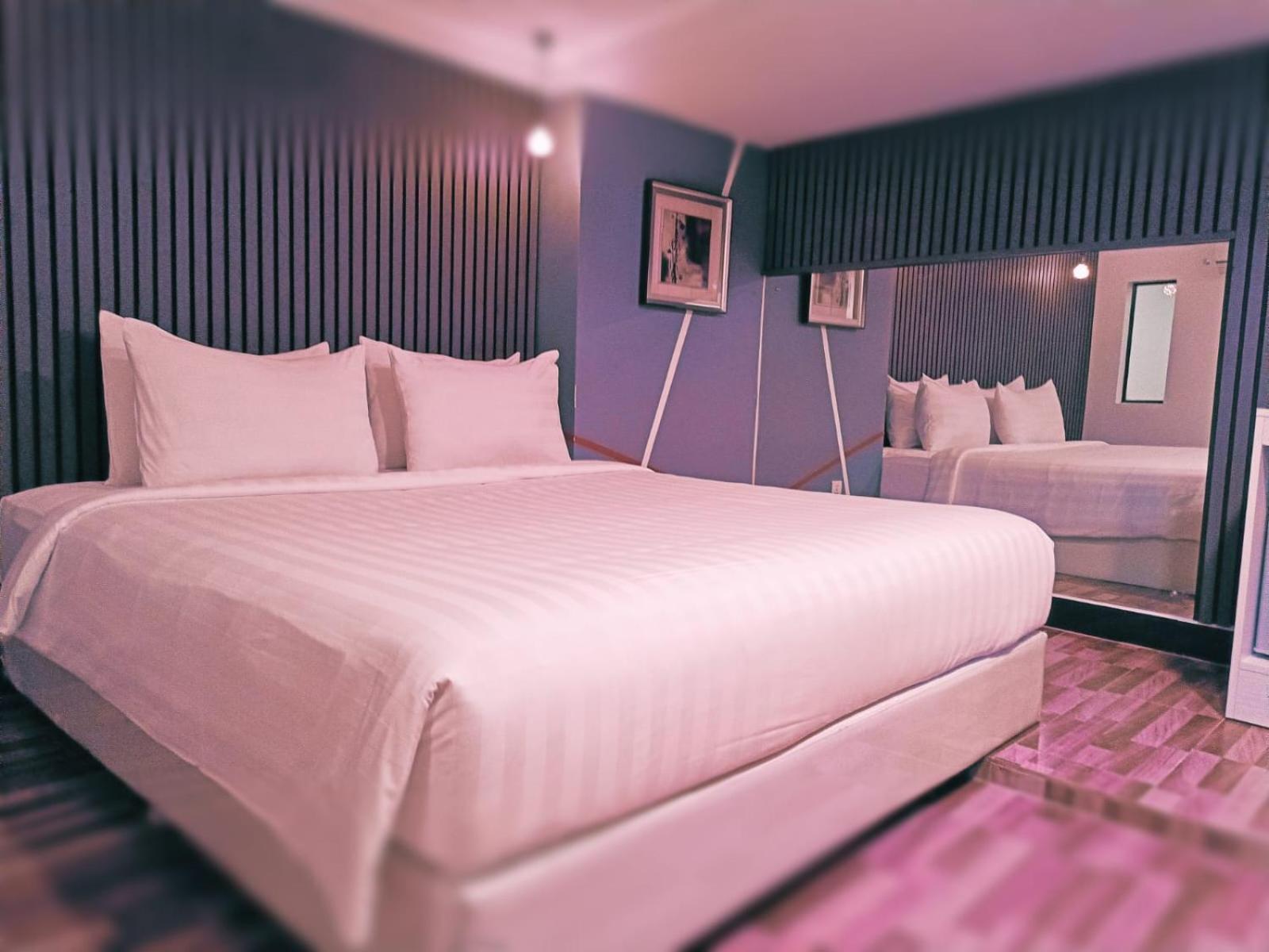 De Hotel Phnom Penh Luaran gambar