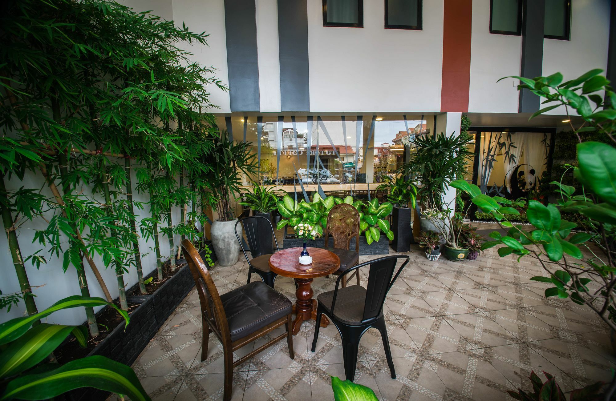 De Hotel Phnom Penh Luaran gambar